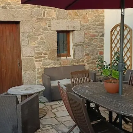 Дом отдыха Grande Maison Conviviale A Avec Jardin Clos