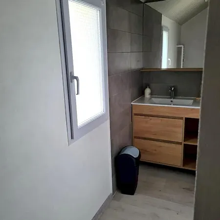 Grande Maison Conviviale A Avec Jardin Clos