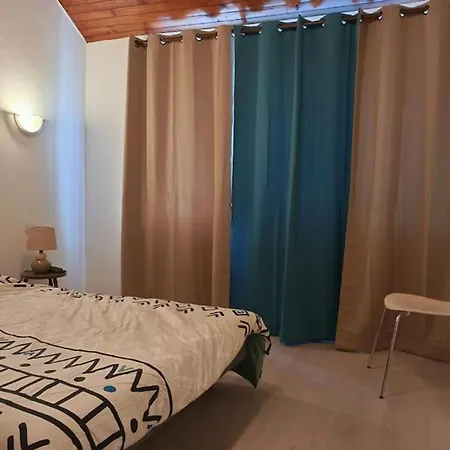 Grande Maison Conviviale A Avec Jardin Clos