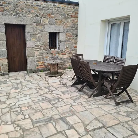 Дом отдыха Grande Maison Conviviale A Avec Jardin Clos