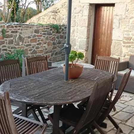 Grande Maison Conviviale A Avec Jardin Clos Flamanville