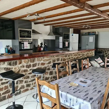 Grande Maison Conviviale A Avec Jardin Clos Ferienhaus *